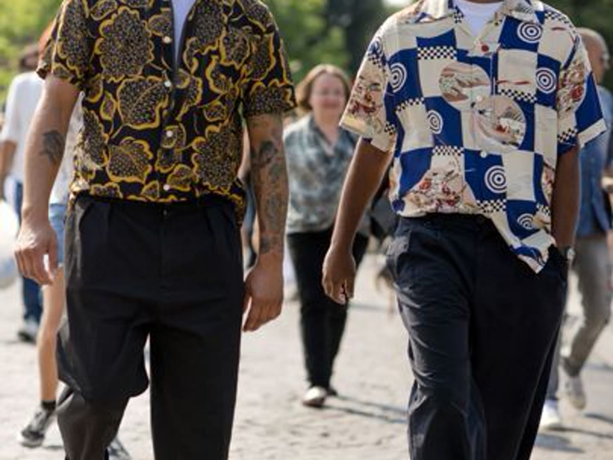 Printed short sleeve shirt outfit for a print styling guide