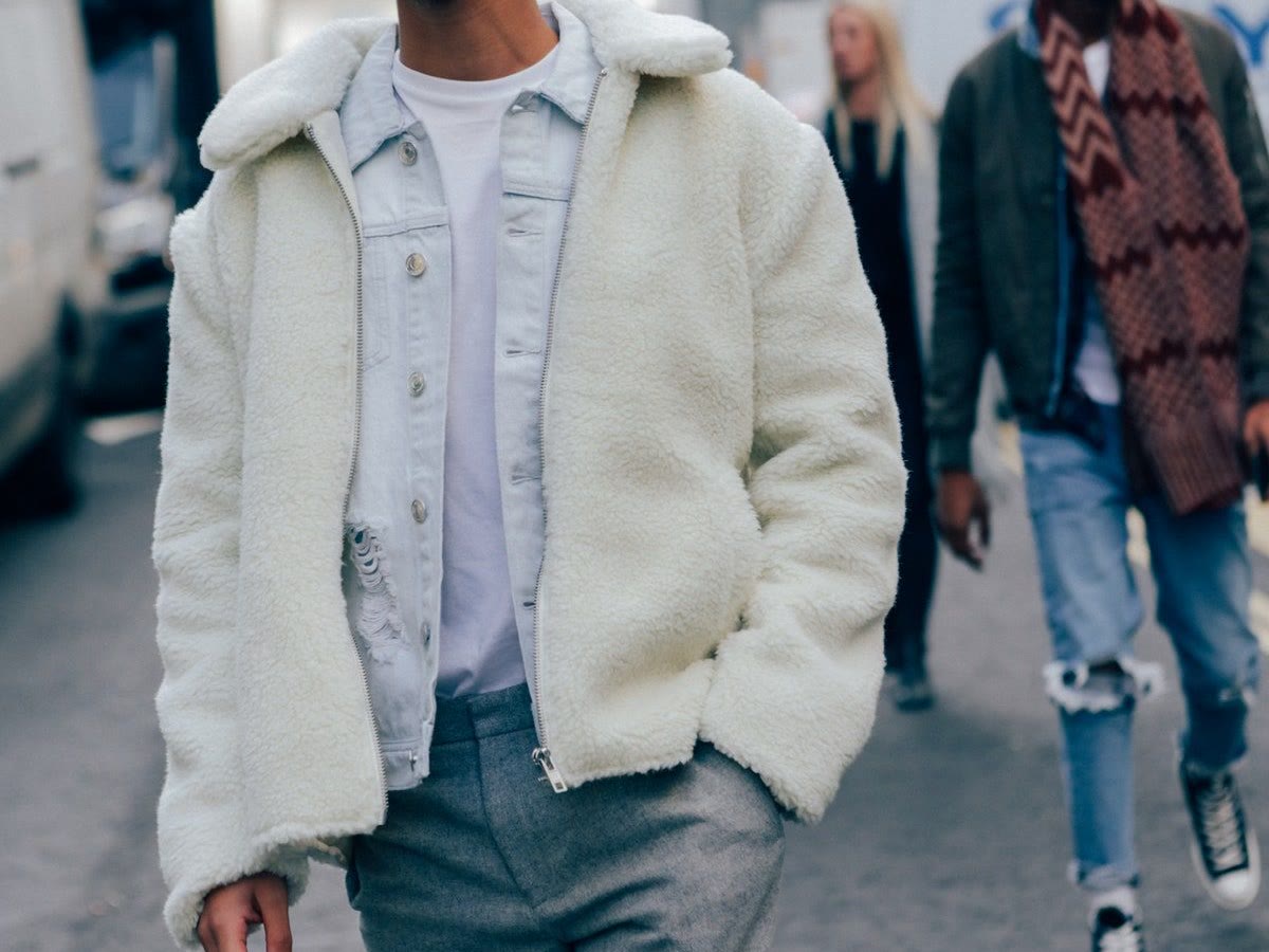 Spread-collar white outerwear detail for a shirt collar guide