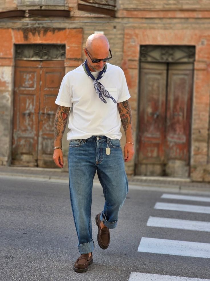 Inline image from Making a T-shirt and trousers great again